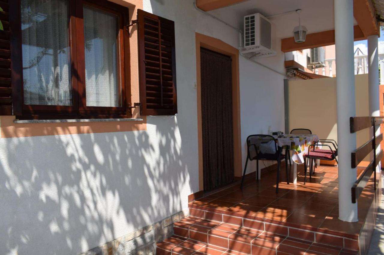 Apartmani Veronika Nin Exterior foto