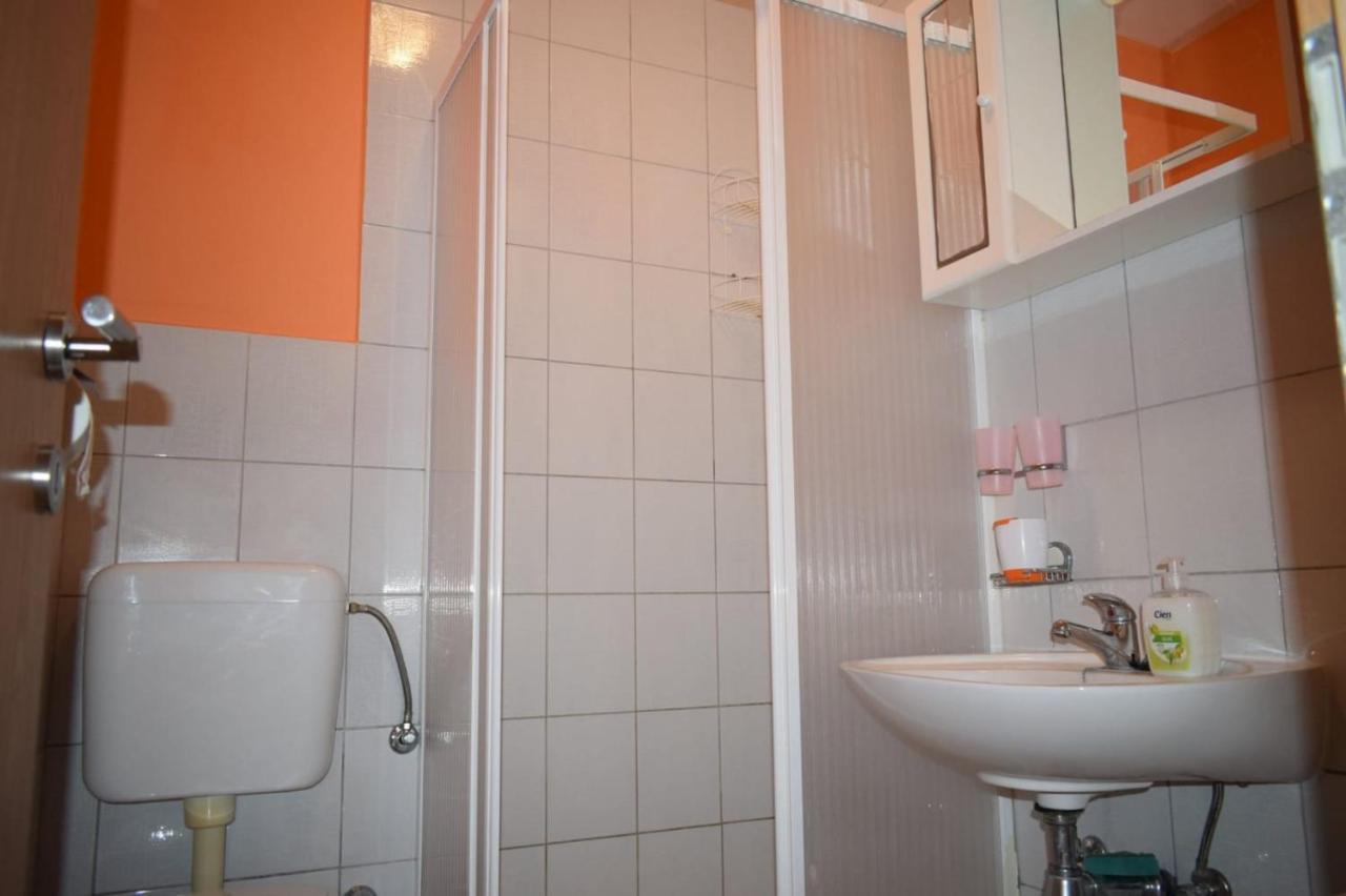 Apartmani Veronika Nin Exterior foto