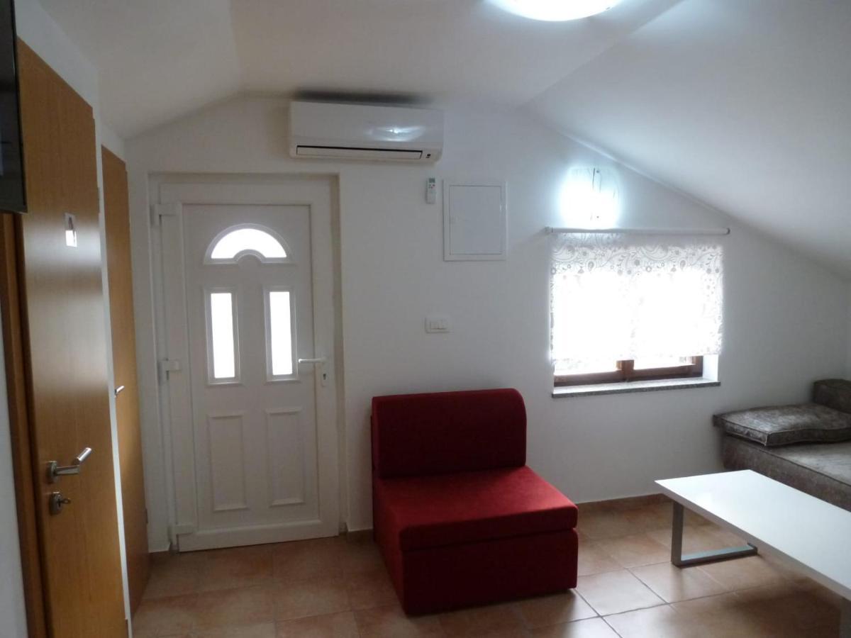 Apartmani Veronika Nin Exterior foto